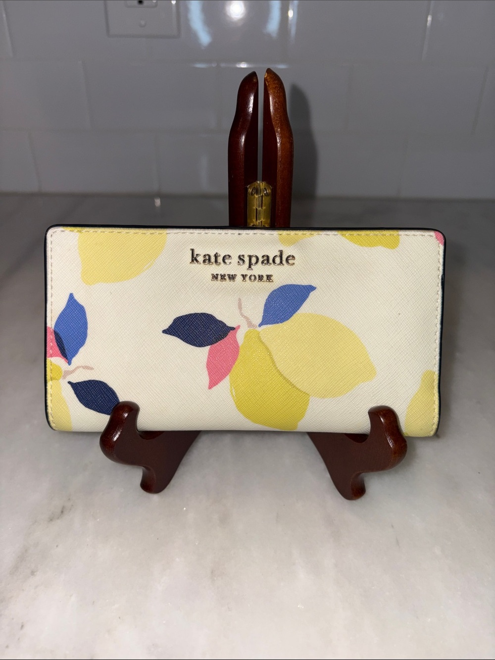 kate spade Cream Yellow Multi Lemon Floral Continental Wallet